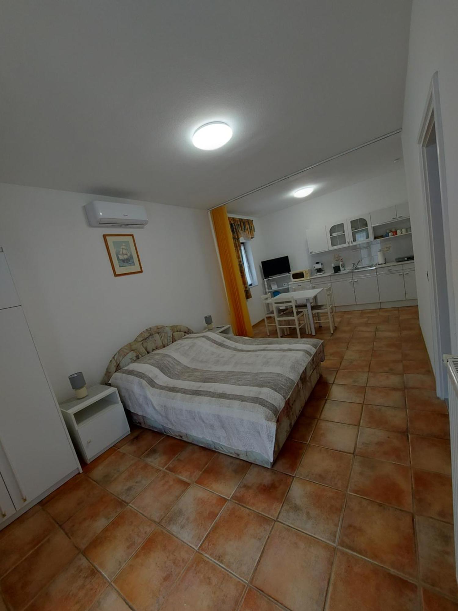 Istvan Apartmanok Keszthely Exterior foto